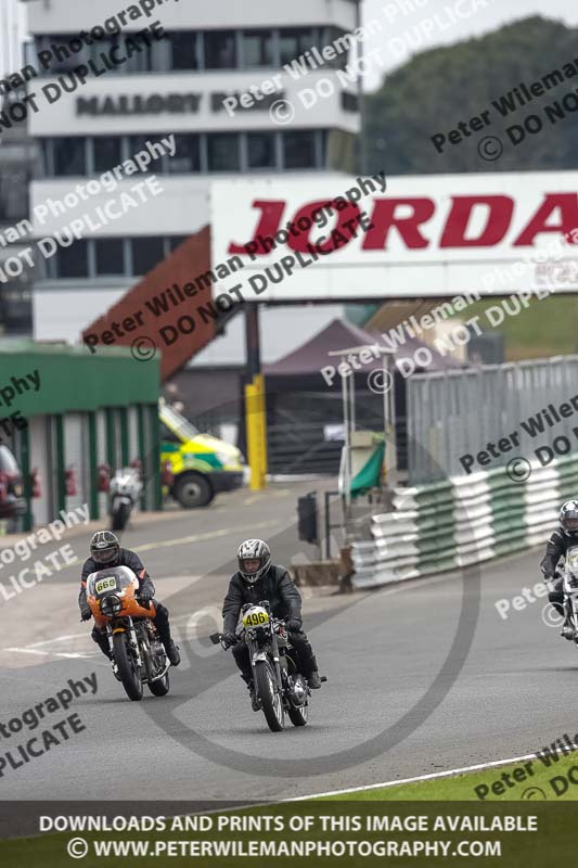 Vintage motorcycle club;eventdigitalimages;mallory park;mallory park trackday photographs;no limits trackdays;peter wileman photography;trackday digital images;trackday photos;vmcc festival 1000 bikes photographs